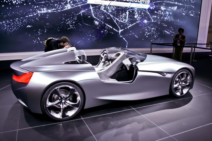  BMW Vision Connected Drive Concept 2011 года  (фото 1 из 66)